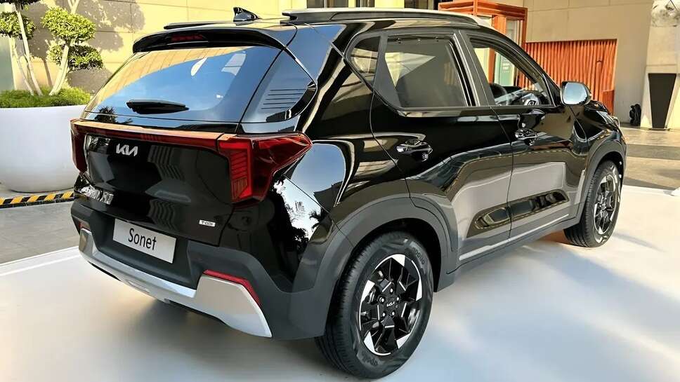 Kia sonet new model price, Kia Sonet top model price, Kia Sonet price on road, Kia sonet new model price in india, Kia sonet new model 2022, Kia Sonet Base Model, Kia Sonet HTK Plus
