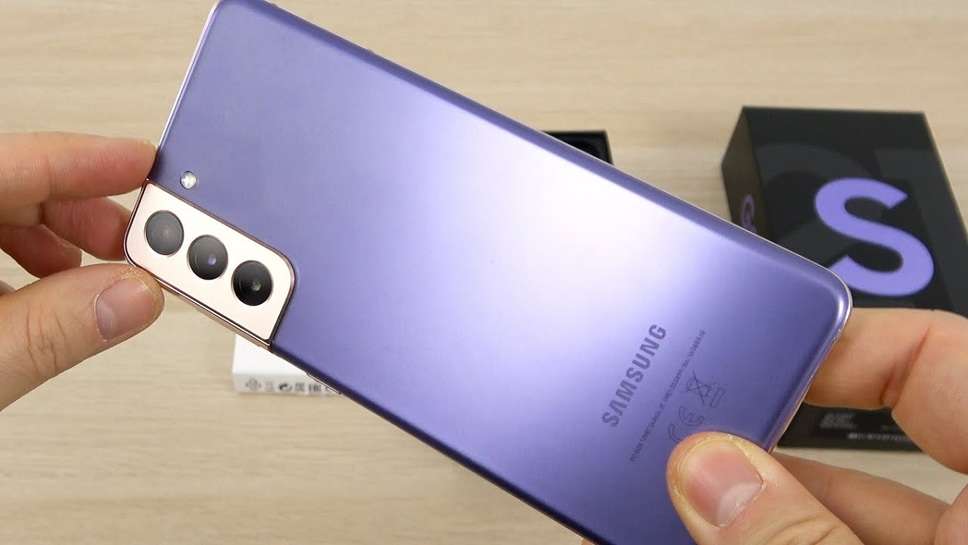 Samsung Galaxy S21 5G Smartphone