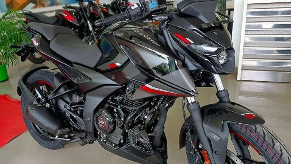 Bajaj's premium bike, with a 249.07cc engine, will get a strong mileage of 35&ndash;40 kmpl,&nbsp;Yuva Patrkaar