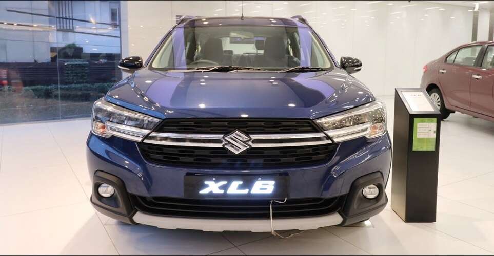 Maruti Suzuki XL6 Launched With Attractive Design & Amazing Features
