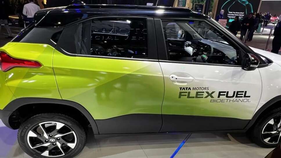 Tata Punch Flex Fuel 2025,  tata punch flex fuel 2025, tata punch flex fuel 2025 design, tata punch flex fuel 2025 design price, tata punch flex fuel concept unveiled at auto expo 2025, tata motors unveils punch flex fuel at auto expo 2025