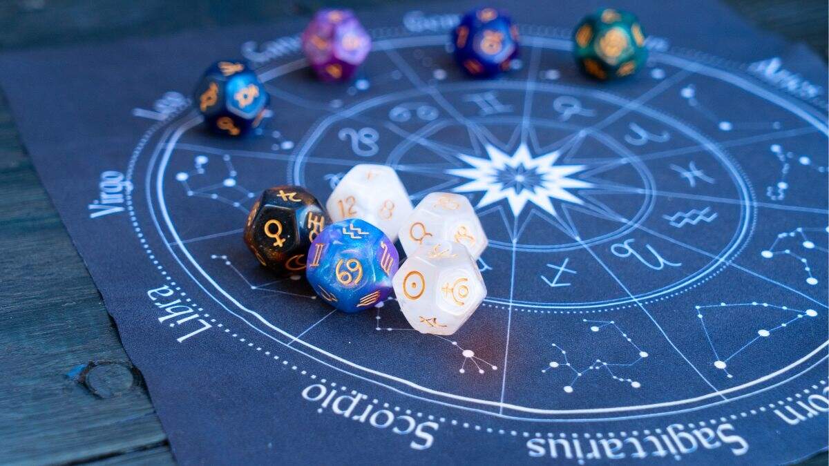 Horoscope For October 04, 2023 People of These Zodiac Signs Should Be Cautious About Their Health, Take Care of These Things including Food Habits