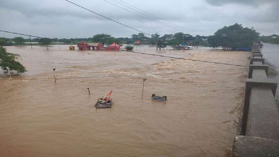 MP News  Due To Continuous Rain, Holiday Declared in Seoni Schools, Order issued