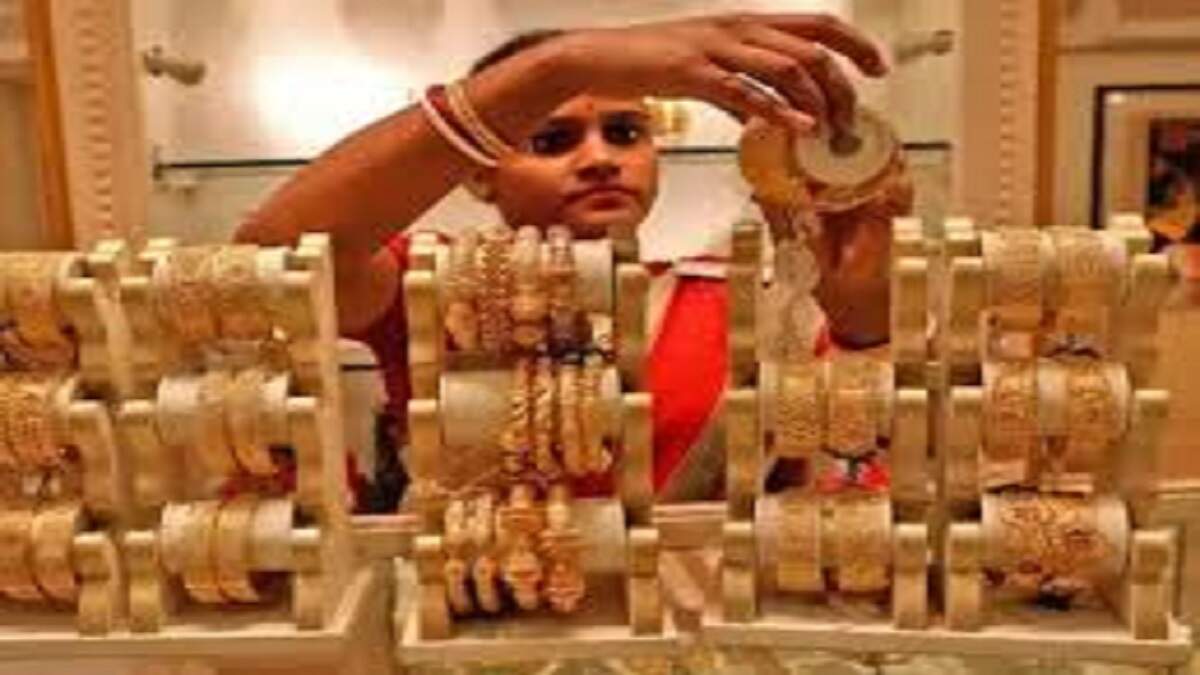 सकाळी सोन्या-चांदीच्या दरात घसरण