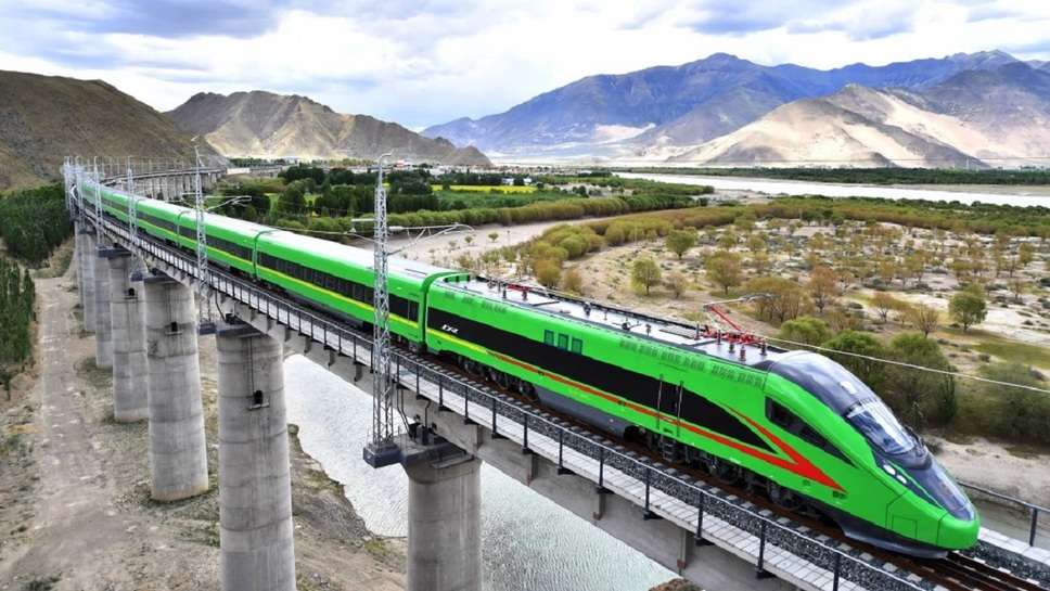 Fastest train in the world, fastest train in the world in km/h, China bullet train speed, Top 20 fastest train in the world, China high speed train official website, Fastest bullet train speed, Fastest train in China, China bullet train map