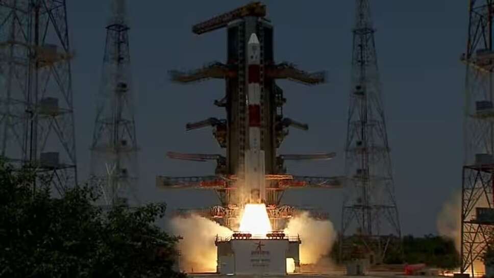 Aditya-L1 Launch : ISRO's First Sun Mission 'Aditya L1' Successfully Launched, Watch Video