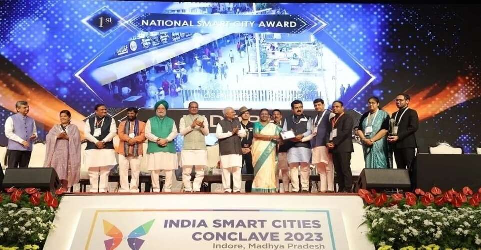 india-smart-city-conclave-up-3rd-in-best-state-award-agra-3rd