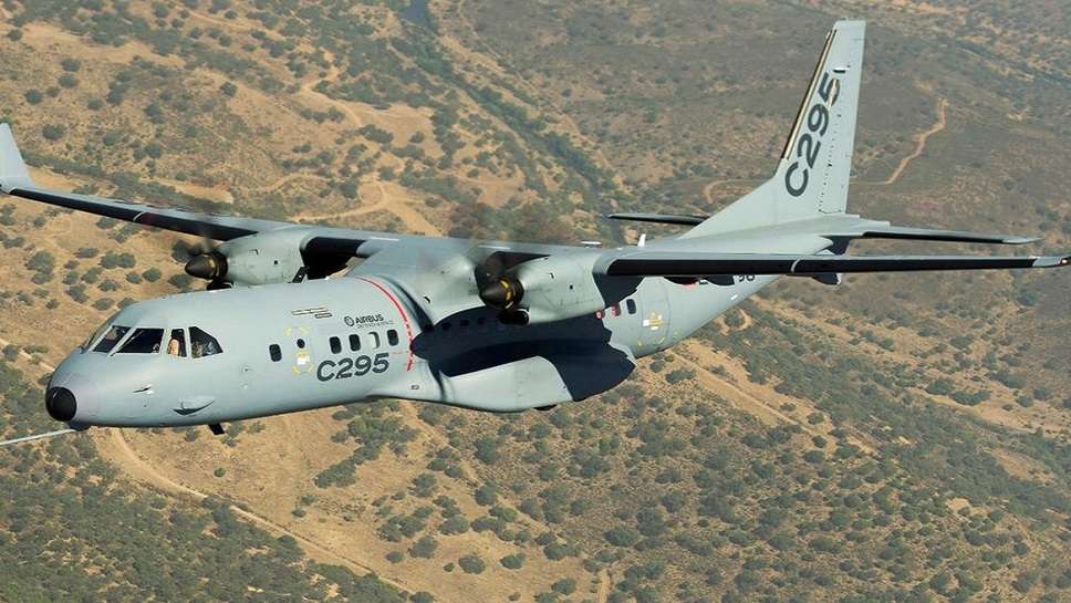  c-295 transport aircraft 