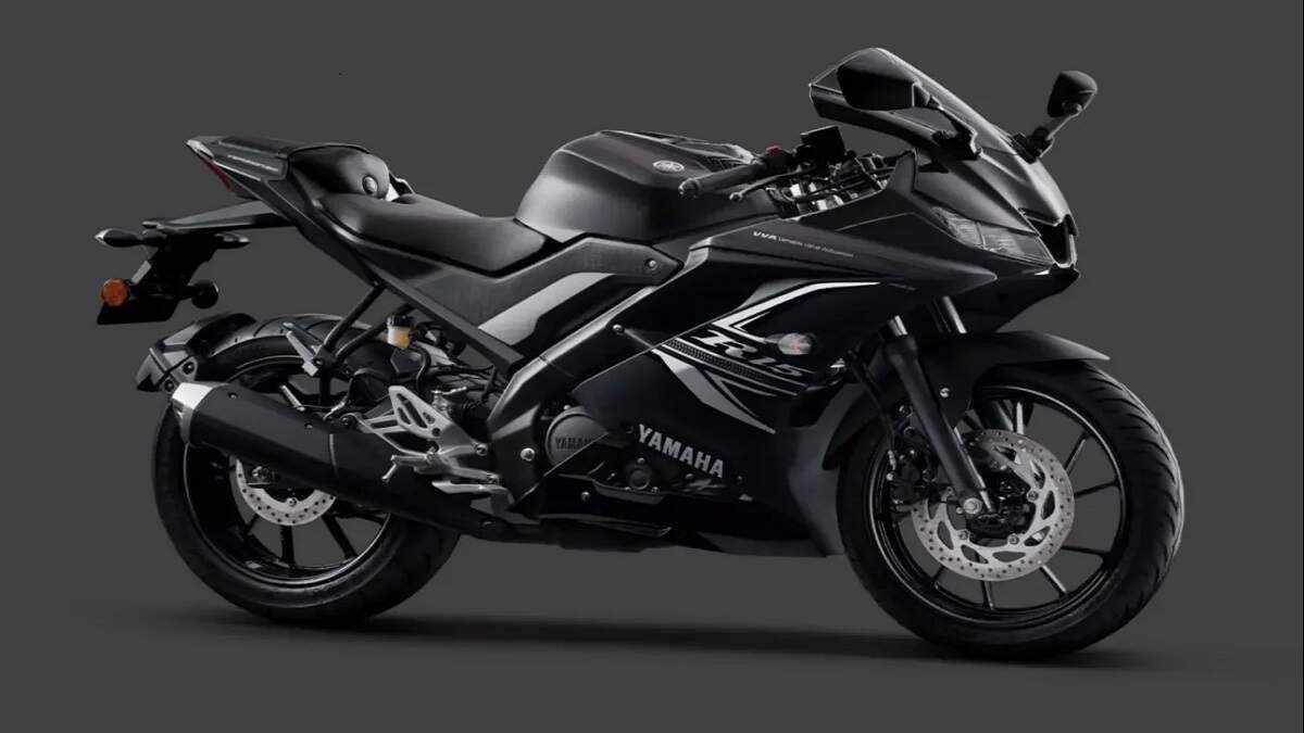 Yamaha R15 V4 price, Yamaha R15 V4 price in India, R15 V3 BS6 on road price, R15 V3 BS6 price, R15 V3 Black price, R15 bike price, R15 V3 on road price, R15 V2 price