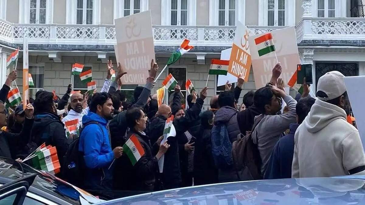 India,London,Pakistan,WORLD