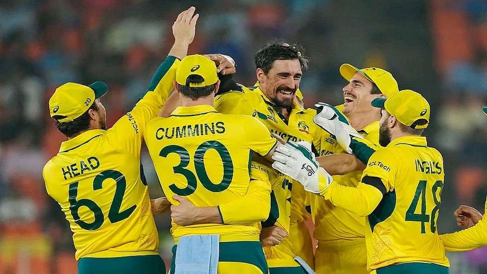 YuvaPatrkaar  Mitchell Starc has registered his name in World Cup history with an amazing record. In the ongoing ODI World Cup 2023 match against Afghanistan, Starc achieved a unique feat by defeating former Pakistani fast bowler Wasim Akram.