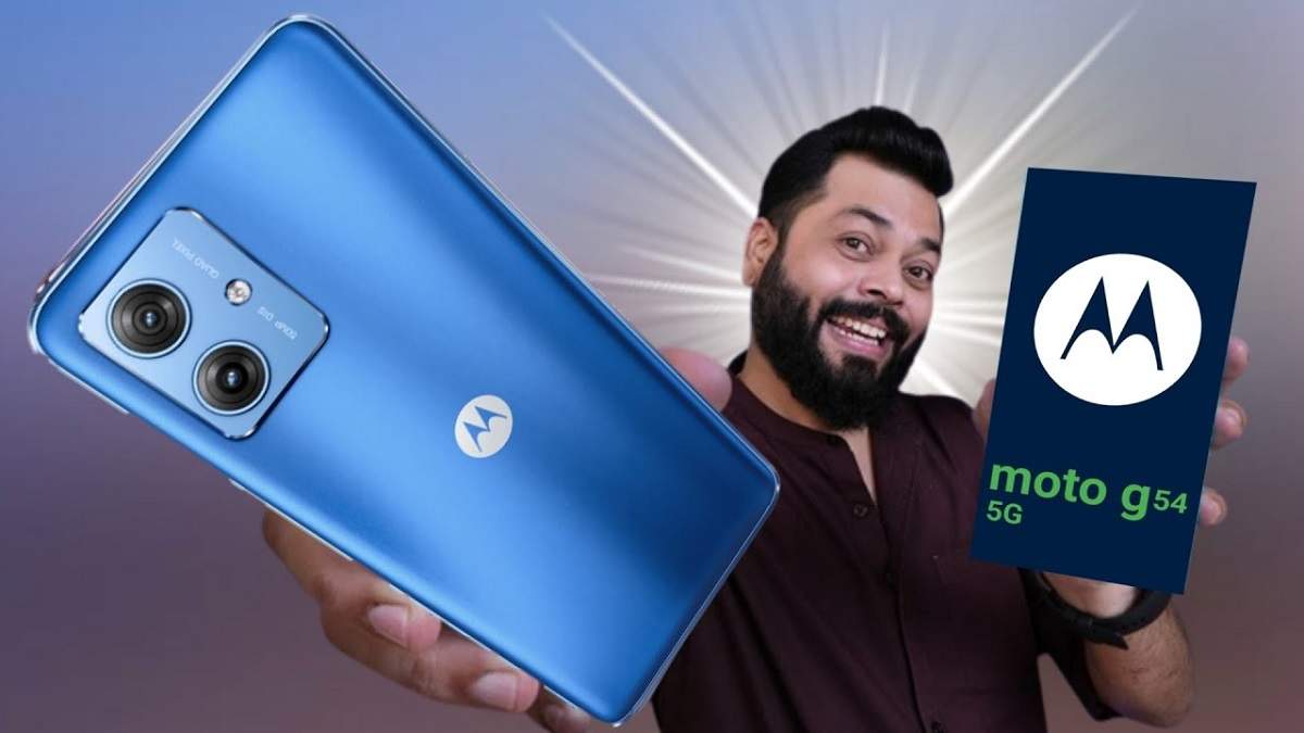 Motorola Moto G54 5G on  at a GIFT price 