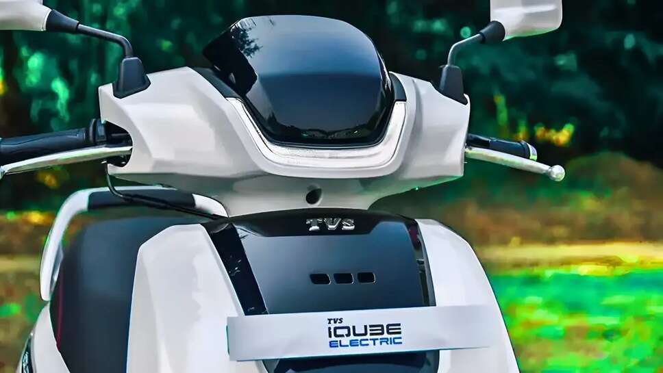 TVS iQube 2.2 kWh price, TVS iQube colors Images, TVS iQube ug Brochure PDF Download, TVS iQube review, TVS iQube Electric Specifications, TVS iQube BLDC motor Price, TVS iQube ST 5.3 kWh, TVS iQube charger